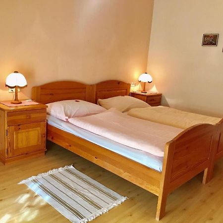 Schmautz Ferienwohnungen & Zimmer Miklauzhof Eksteriør billede