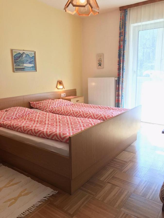 Schmautz Ferienwohnungen & Zimmer Miklauzhof Eksteriør billede