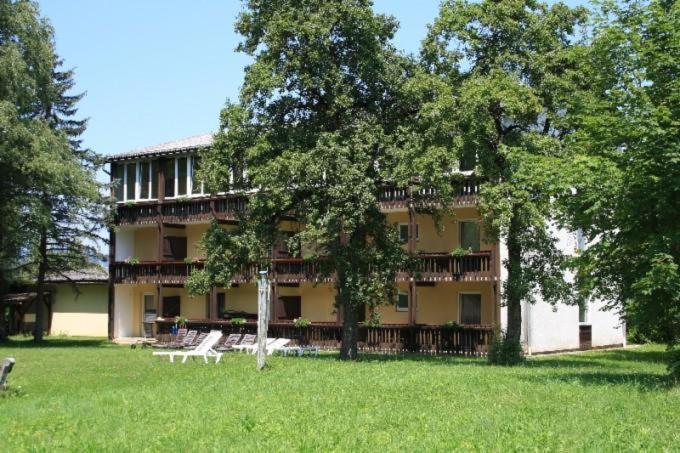 Schmautz Ferienwohnungen & Zimmer Miklauzhof Eksteriør billede